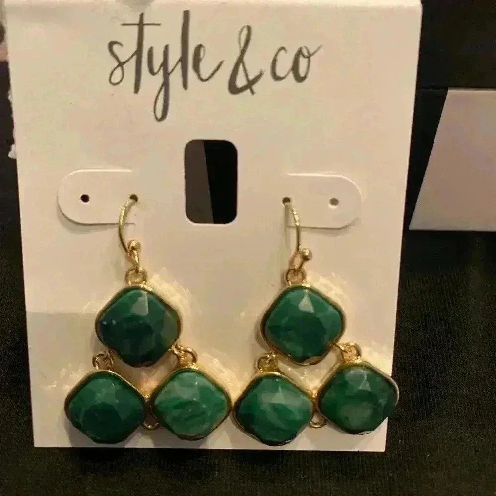 Style & Co Fish Hook Chandelier Earrings. Green / GoldNWT